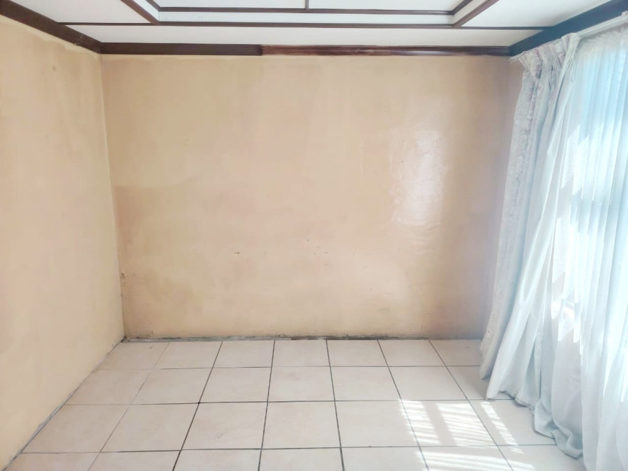 4 Bedroom Property for Sale in Mdantsane Nu 17 Eastern Cape